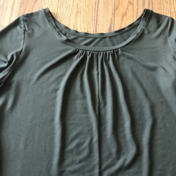 Designer tee - Picture 4 of 6